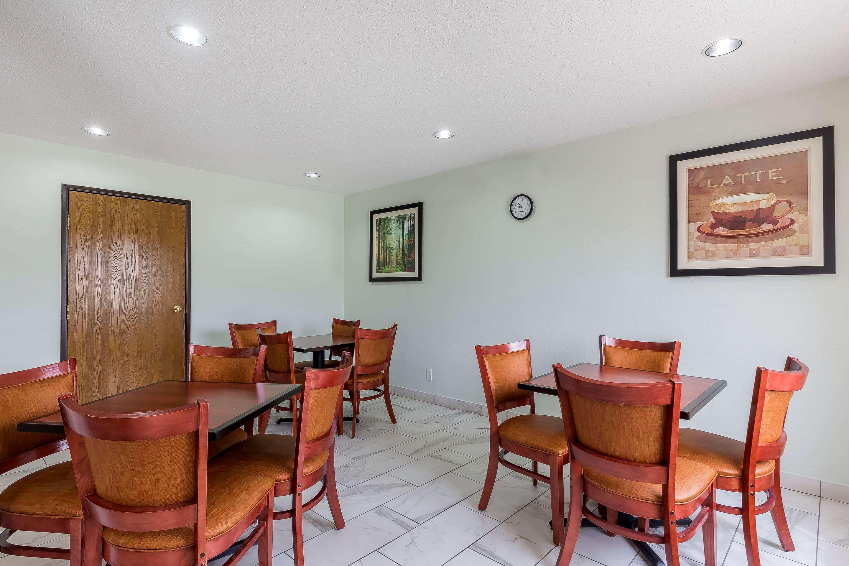 Quality Inn Sycamore - Dekalb Exterior photo