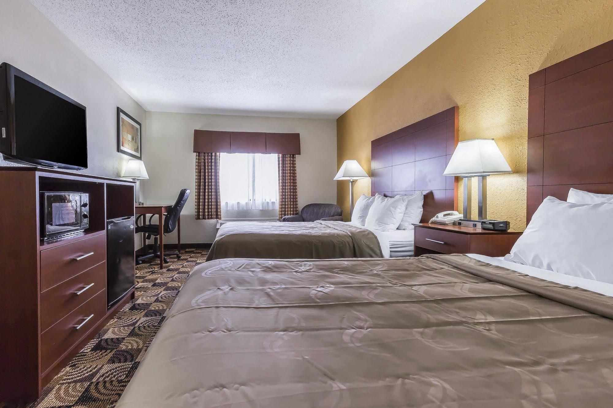 Quality Inn Sycamore - Dekalb Exterior photo