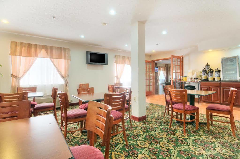 Quality Inn Sycamore - Dekalb Exterior photo